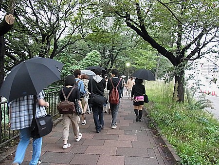 靖国神社から飯田橋
