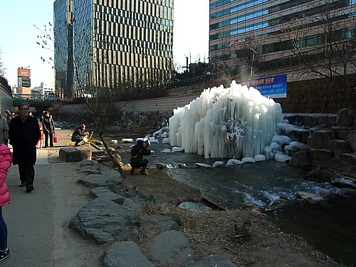 氷のオブジェ?