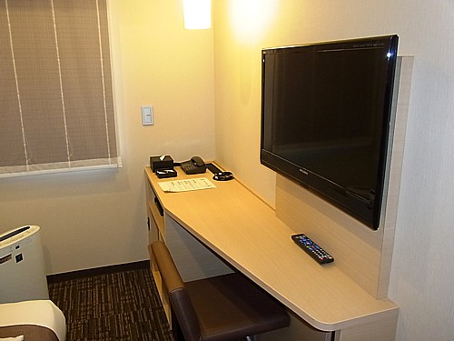 壁掛けテレビ