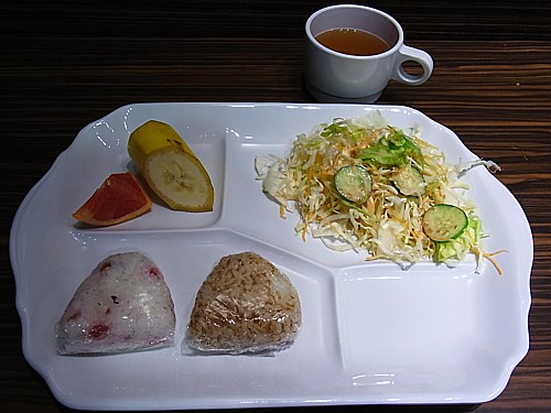 朝食