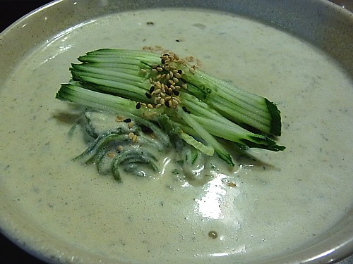 冷たい豆乳麺