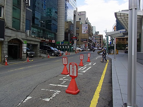 舎利伝への道