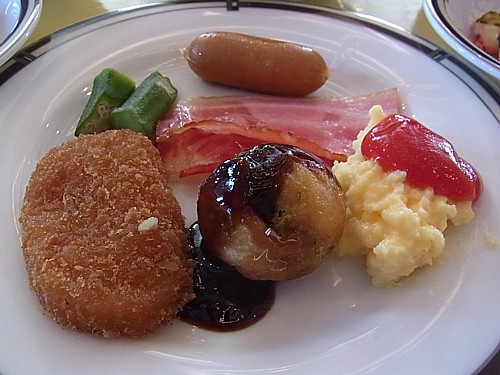 朝食