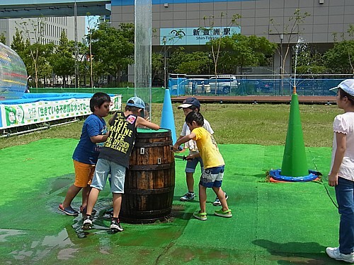 無料水遊び場