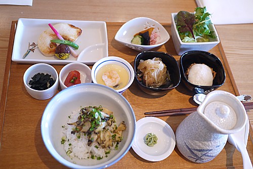あわびのお茶漬け
