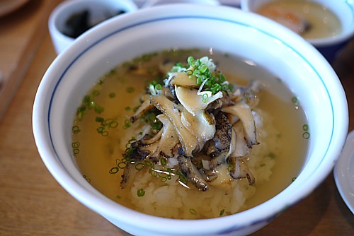 あわびのお茶漬け