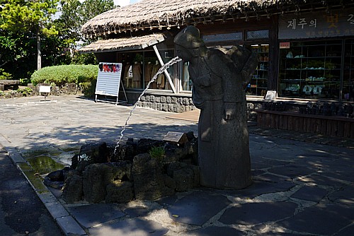 リバースの像