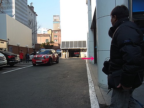 ビル入口