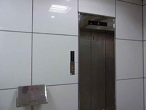 エレベーター