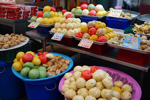 名物五色饅頭