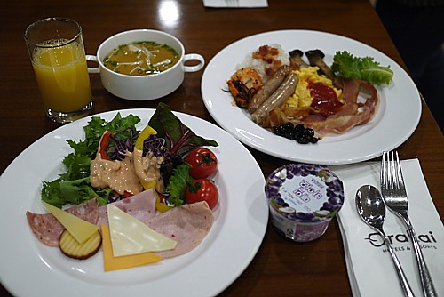 朝食レイアウト