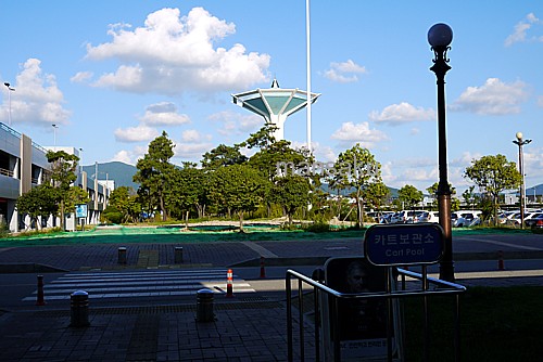 釜山空港