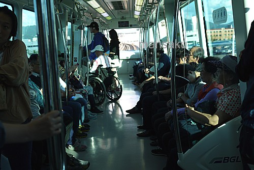 車内に自転車