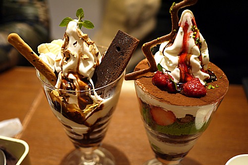 ピスタチオとベリーのチョコレート