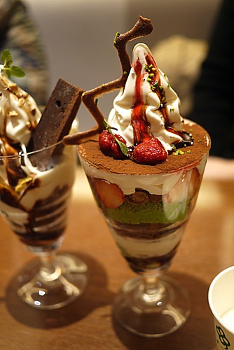 パフェ専門店