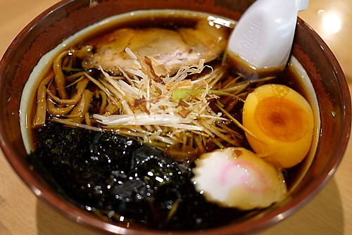 ブラック醤油ラーメン