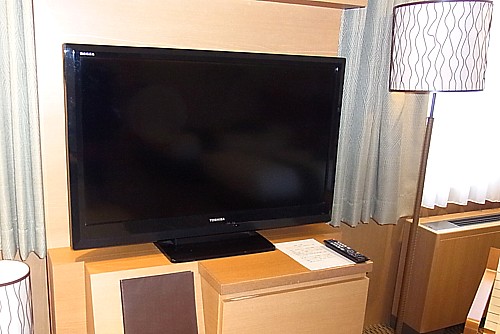 大型テレビ