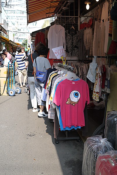 目玉Tシャツ