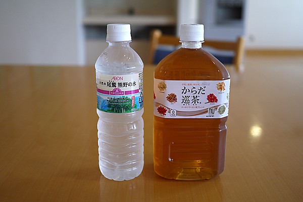 水とお茶