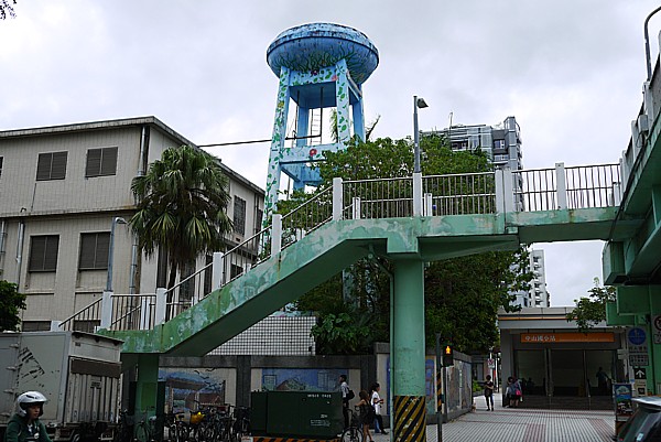 中山小学校