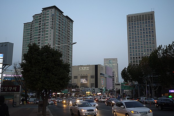 半月堂駅地下街