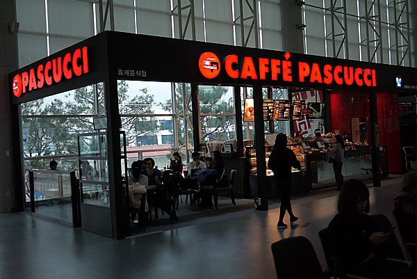 カフェ