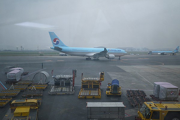 大韓航空機