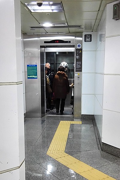 エレベーター