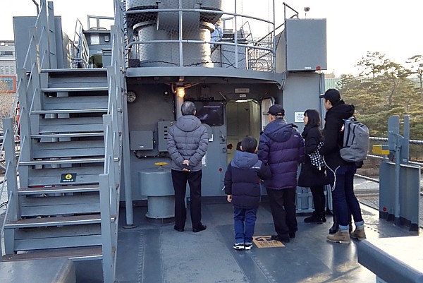 艦艇の内部見学