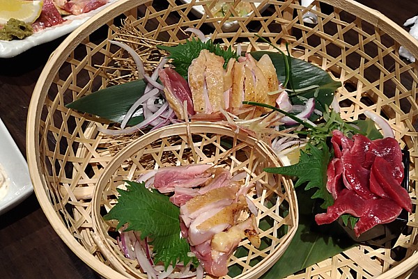 鶏刺し