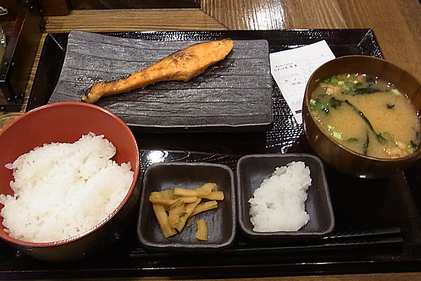 朝しゃけ定食