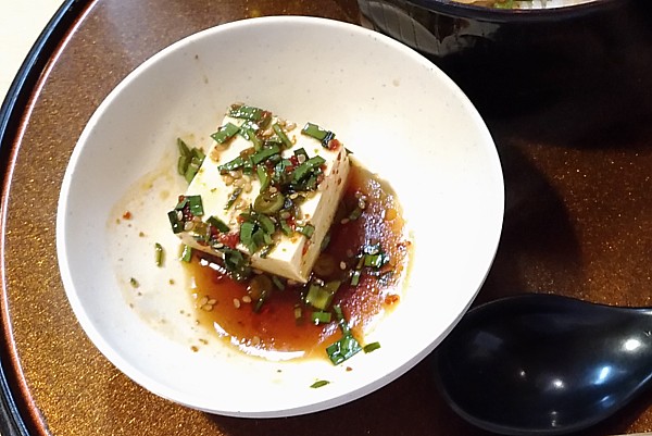 ピリ辛豆腐