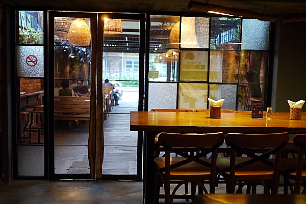 クラフトビールの店