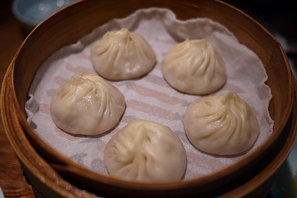 金牌小龍包