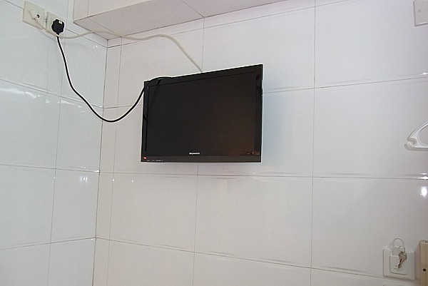 液晶テレビ