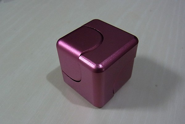 キューブスピナー