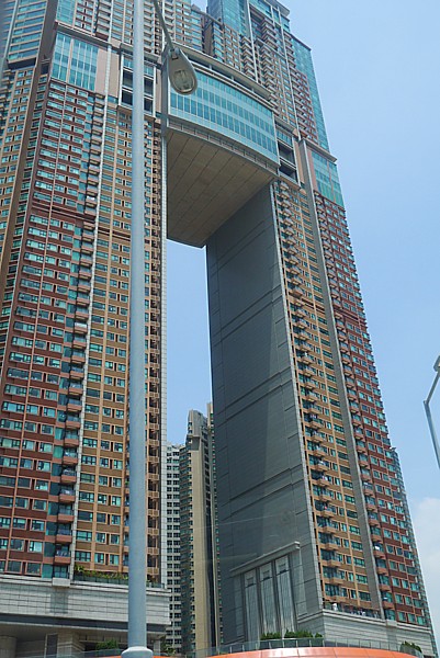 凱旋門マンション