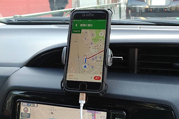 簡単取り付け スマホホルダー買いました