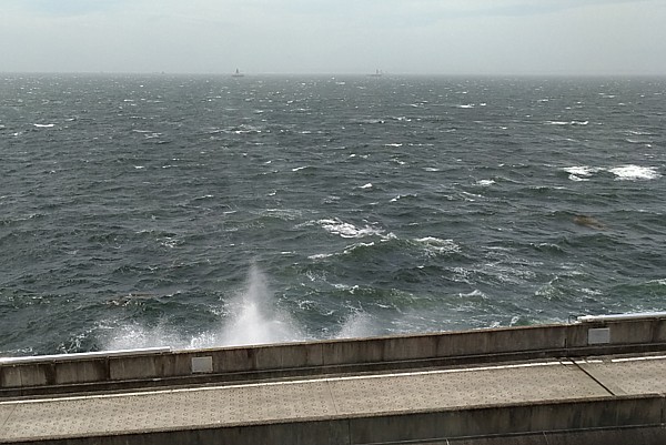 海ほたるパーキングエリア