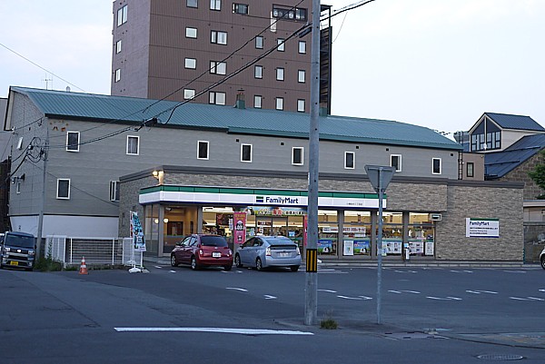 ファミリーマート