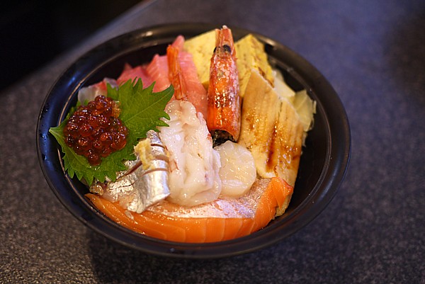 海鮮ちらし丼