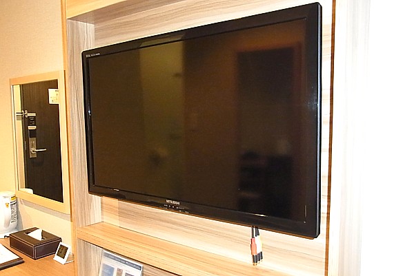大型テレビ
