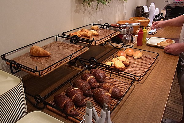 パン食無料