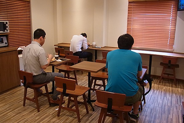 朝食会場