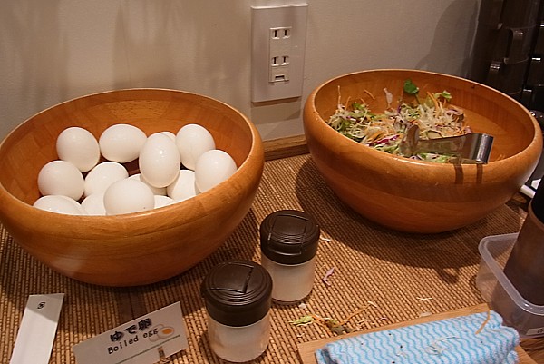 サラダ付き