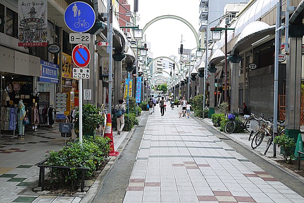 通天閣本通商店街