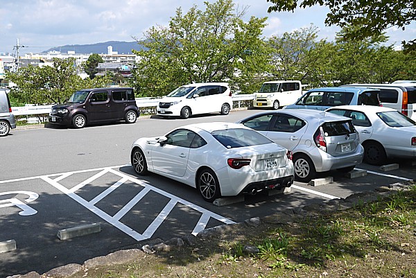 駐車場無料