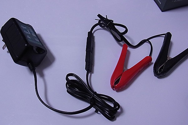バイク用 バッテリー充電器