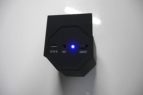 3COINS TOUCH SPEAKER