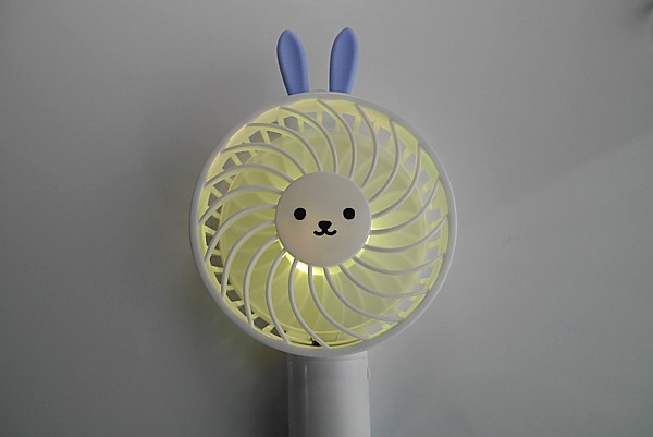 繰り返し使える充電式